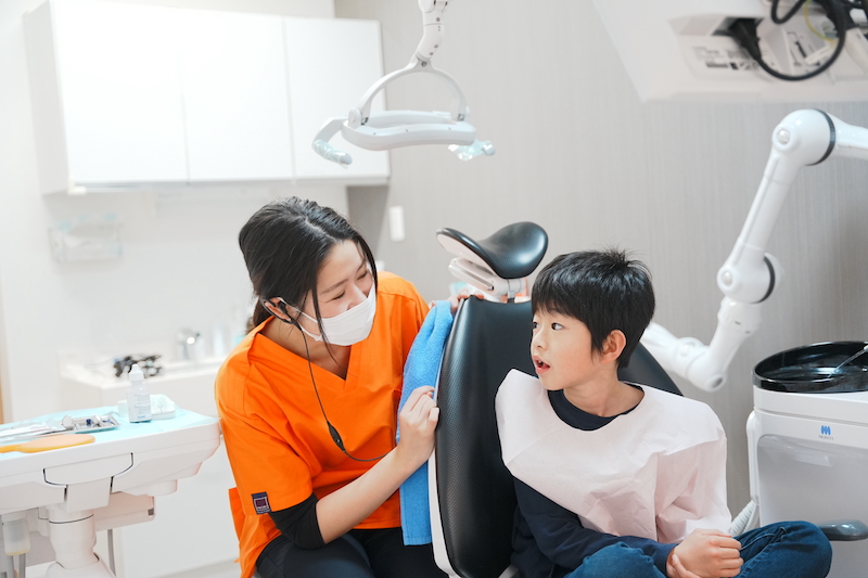 子供に予防歯科する歯科衛生士